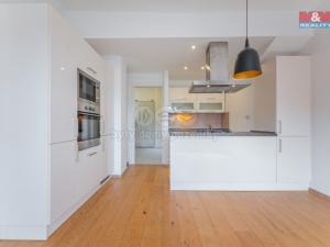 Prodej bytu 3+kk, Praha, Na Maninách, 70 m2