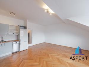 Pronájem bytu 2+kk, Praha - Vinohrady, Londýnská, 57 m2