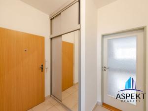 Pronájem bytu 2+kk, Praha - Vinohrady, Londýnská, 57 m2