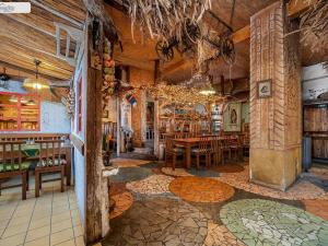 Prodej restaurace, Stará Huť, Dělnická, 300 m2