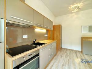 Prodej bytu 2+kk, Mariánské Lázně, Zeyerova, 52 m2