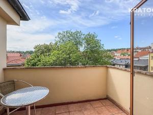 Pronájem bytu 2+1, Praha - Smíchov, Hořejší nábřeží, 117 m2