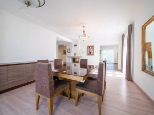 Prodej vily, Valašské Meziříčí, 305 m2