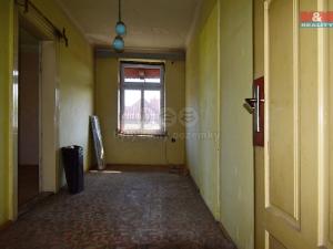 Prodej atypického bytu, Příbor, Místecká, 100 m2