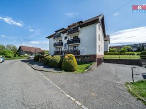 Prodej bytu 3+1, Hrádek, Družstevní, 73 m2
