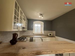 Prodej rodinného domu, Toužim - Kosmová, 250 m2