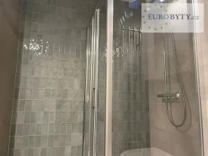 Pronájem bytu 1+kk, Praha - Vršovice, Bartoškova, 28 m2