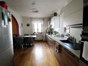 Prodej rodinného domu, Bušovice, 250 m2