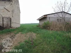 Dražba pozemku, Postoloprty, 651 m2