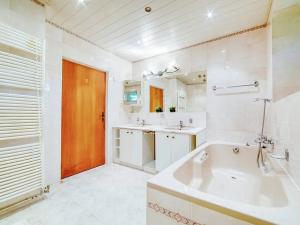 Prodej rodinného domu, Žihle, 340 m2