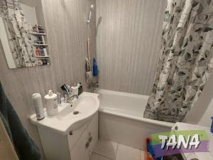 Prodej bytu 3+1, Turnov, Diamantová, 74 m2