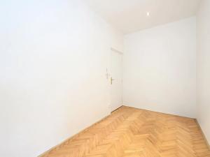 Pronájem bytu 1+kk, Praha - Nusle, Čiklova, 30 m2