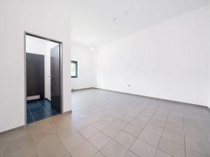 Prodej obchodního prostoru, Říčany, Černokostelecká, 73 m2