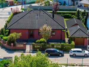 Pronájem rodinného domu, České Budějovice, Velešínská, 168 m2