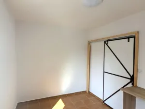 Pronájem bytu 2+kk, Děčín, Jiskrova, 32 m2