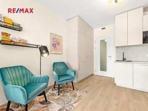 Pronájem bytu 1+kk, Praha - Hloubětín, Poděbradská, 33 m2