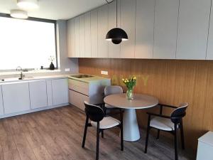 Pronájem bytu 2+kk, Praha - Košíře, Hlaváčkova, 51 m2
