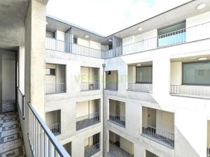 Pronájem bytu 2+kk, Praha - Košíře, Hlaváčkova, 51 m2
