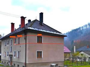 Pronájem bytu 3+1, Záchlumí, 103 m2