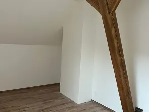Pronájem bytu 3+1, Záchlumí, 103 m2