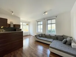 Pronájem bytu 2+kk, Liberec, Riegrova, 60 m2