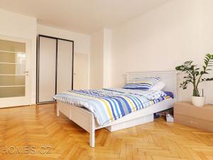 Pronájem bytu 2+1, Praha - Vinohrady, Sobotecká, 64 m2