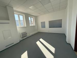 Pronájem skladu, Krnov, 9. května, 94 m2