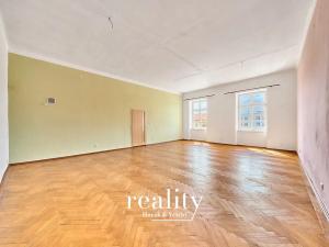 Pronájem kanceláře, Znojmo, Horní náměstí, 120 m2