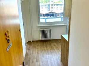 Pronájem bytu 1+1, Kadaň, Věžní, 36 m2