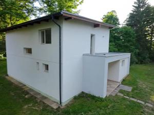 Prodej rodinného domu, Dolní Břežany, U Lesa, 160 m2