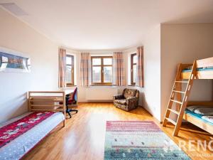 Prodej rodinného domu, Praha - Dolní Počernice, Jana Bílka, 301 m2