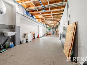 Prodej rodinného domu, Praha - Dolní Počernice, Jana Bílka, 301 m2