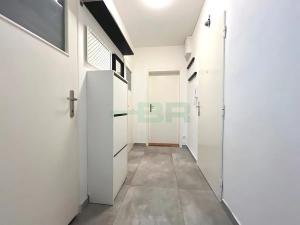 Pronájem bytu 2+kk, Praha - Strašnice, Krupská, 46 m2