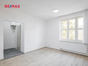 Pronájem bytu 2+kk, Jindřichův Hradec, Schwaigrova, 41 m2