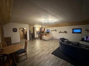 Prodej rodinného domu, Besednice, Slabošovská, 450 m2