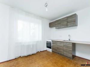 Pronájem bytu 1+1, Praha - Čakovice, Myjavská, 28 m2
