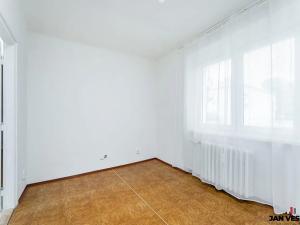 Pronájem bytu 1+1, Praha - Čakovice, Myjavská, 28 m2