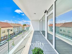 Prodej bytu 4+kk, Znojmo, Jarošova, 110 m2