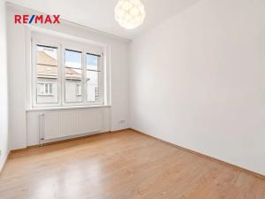Pronájem bytu 2+1, Praha - Strašnice, Kralická, 52 m2