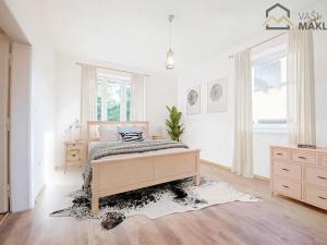 Prodej rodinného domu, Štipoklasy, 356 m2