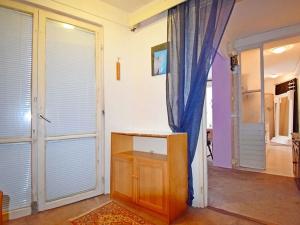 Pronájem bytu 1+1, Praha - Hlubočepy, Pod Ateliéry, 60 m2