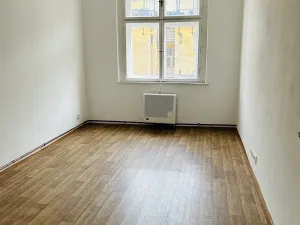 Pronájem bytu 2+kk, Praha - Žižkov, Žerotínova, 45 m2