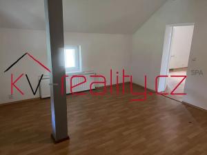 Pronájem bytu 2+1, Karlovy Vary, Kamenického, 65 m2