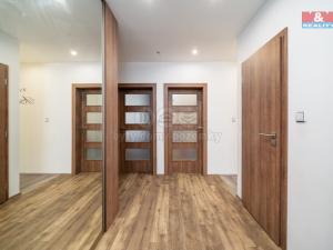Prodej bytu 3+1, Lanškroun - Žichlínské Předměstí, B. Martinů, 74 m2