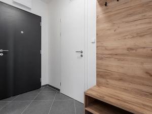 Pronájem bytu 2+kk, Praha - Třebonice, Thomasova, 46 m2
