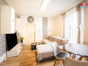 Prodej bytu 3+1, Český Krumlov - Nádražní Předměstí, Za Nádražím, 65 m2