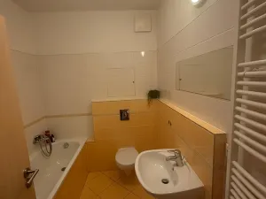 Pronájem bytu 1+kk, Český Krumlov, Pod Hrází, 32 m2