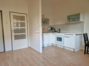 Prodej bytu 2+kk, Praha - Krč, Humpolecká, 42 m2