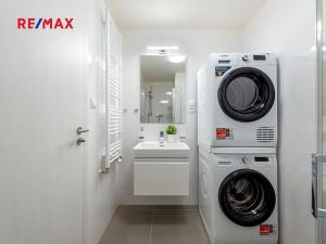 Pronájem bytu 1+kk, Praha - Hloubětín, U Tesly, 30 m2