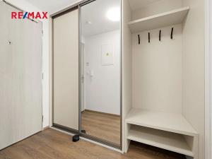 Pronájem bytu 1+kk, Praha - Hloubětín, U Tesly, 30 m2